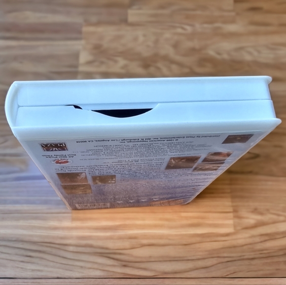 The Giant of Thunder Mountain VHS Movie Clamshell Case - Picture 4 of 4